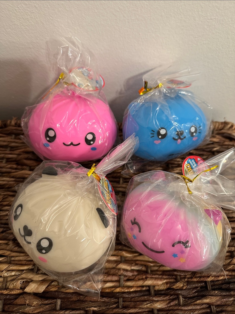 TAKUMO KAWAII BAO Dumpling Squishy FACES, pink, blue, rainbow, unicorn, Ja-Ru